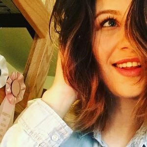 Meet your Posher, Ayla